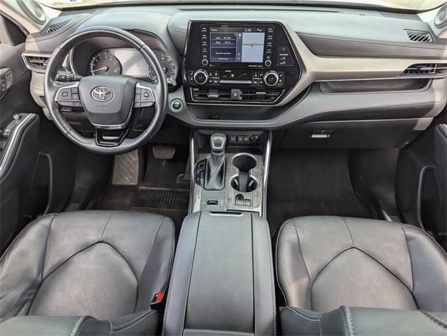 used 2021 Toyota Highlander car, priced at $32,498