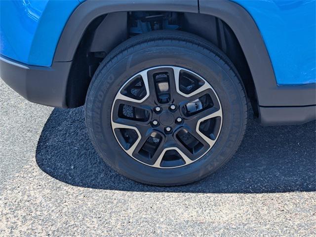 used 2020 Jeep Compass car, priced at $15,637