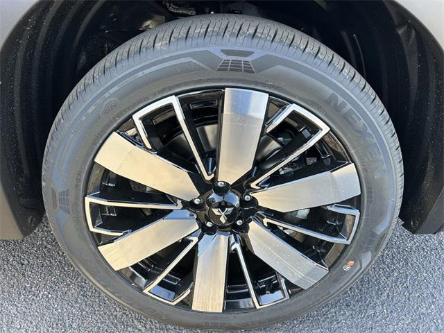 new 2025 Mitsubishi Outlander car, priced at $34,285