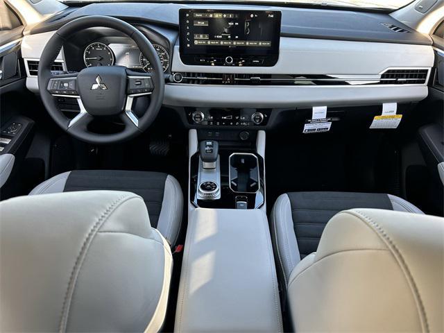new 2025 Mitsubishi Outlander car, priced at $34,285
