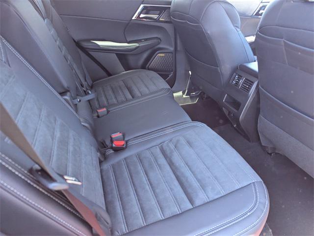 new 2025 Mitsubishi Outlander car, priced at $38,080
