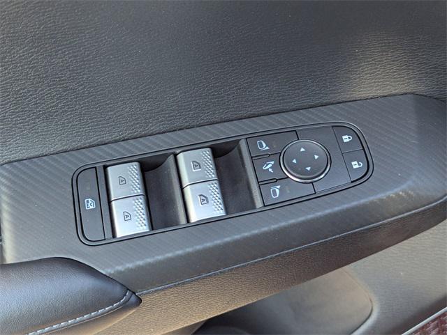 new 2025 Mitsubishi Outlander car, priced at $38,080