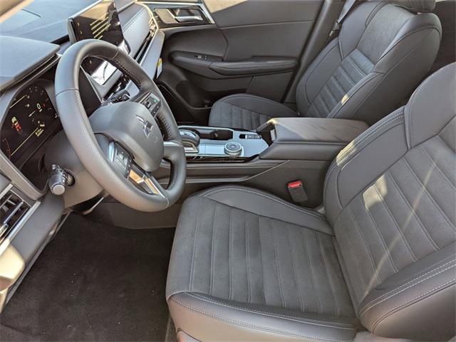new 2025 Mitsubishi Outlander car, priced at $38,080