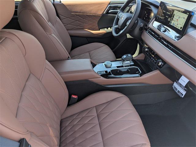 new 2025 Mitsubishi Outlander car, priced at $45,195
