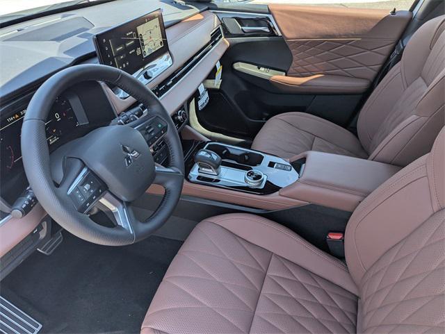 new 2025 Mitsubishi Outlander car, priced at $45,195