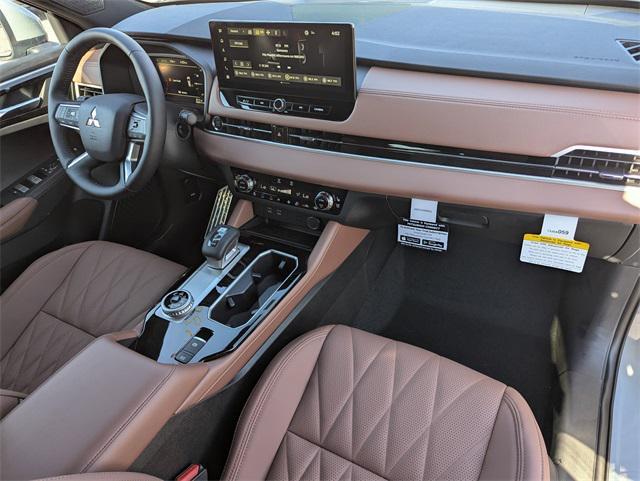 new 2025 Mitsubishi Outlander car, priced at $46,795