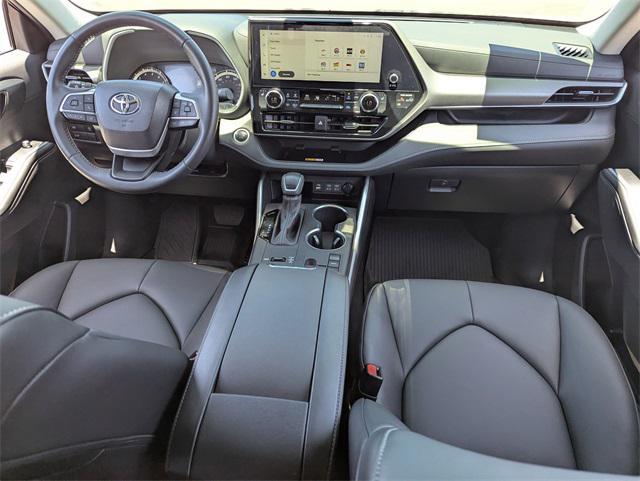 used 2024 Toyota Highlander car, priced at $42,987