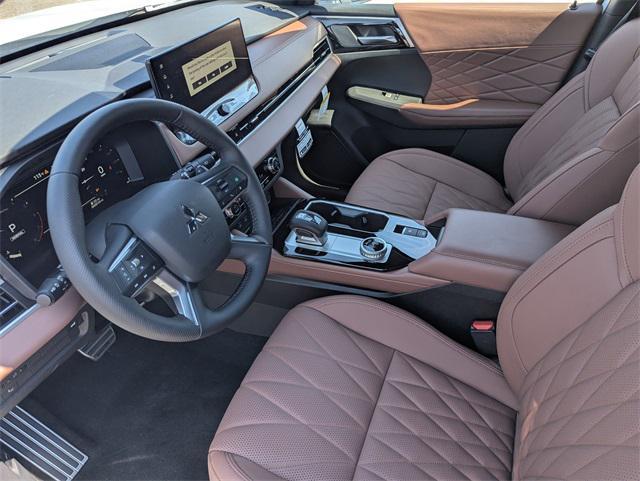 new 2025 Mitsubishi Outlander car, priced at $45,195