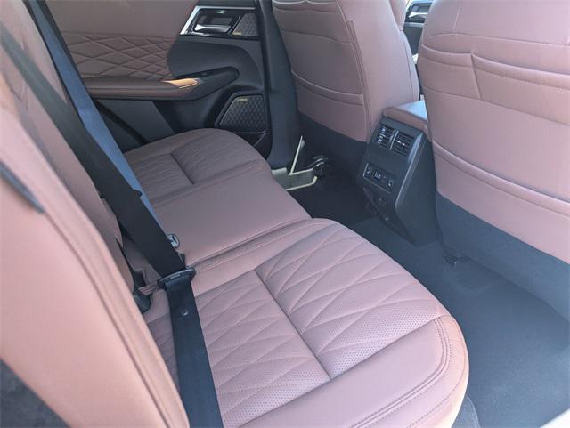 new 2025 Mitsubishi Outlander car, priced at $45,195