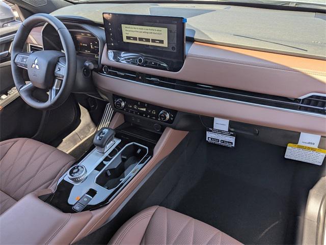 new 2025 Mitsubishi Outlander car, priced at $46,795