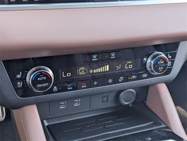 new 2025 Mitsubishi Outlander car, priced at $46,795