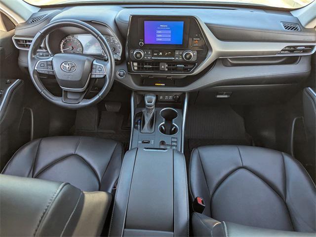 used 2023 Toyota Highlander car, priced at $32,736