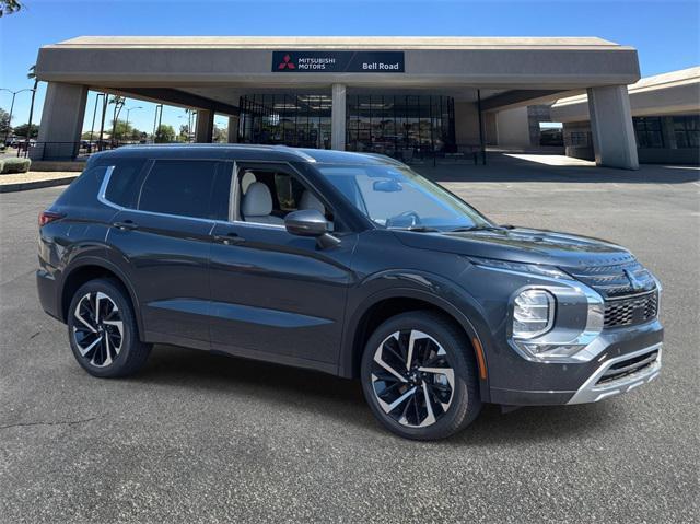 new 2024 Mitsubishi Outlander car, priced at $37,605