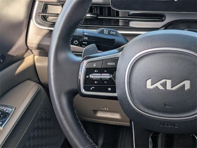 used 2025 Kia Carnival Hybrid car, priced at $39,987
