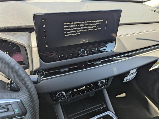 new 2025 Mitsubishi Outlander car, priced at $41,235