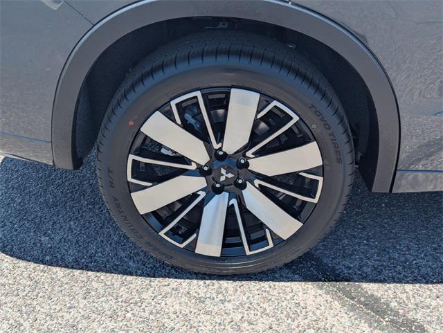 new 2025 Mitsubishi Outlander car, priced at $41,235