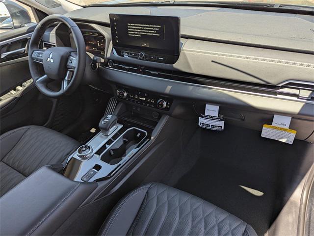 new 2025 Mitsubishi Outlander car, priced at $41,235