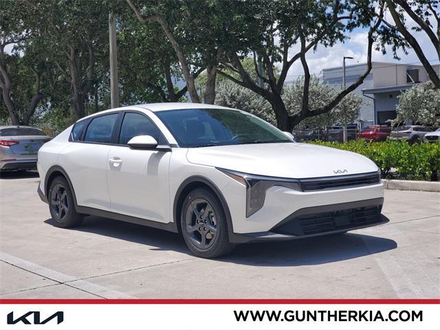 new 2025 Kia K4 car, priced at $24,270
