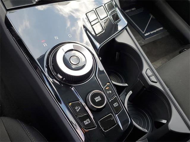 new 2025 Kia Sportage Hybrid car, priced at $30,255