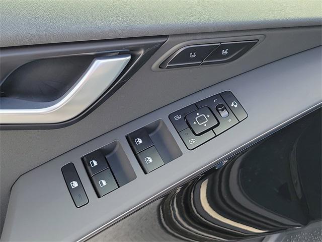 new 2025 Kia Niro car, priced at $33,900
