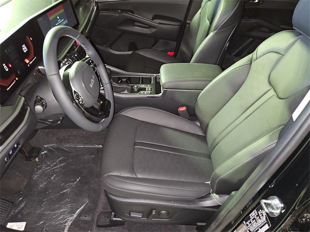 new 2025 Kia Sorento car, priced at $38,030