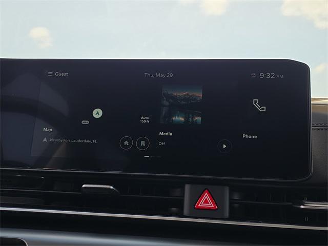 new 2025 Kia Carnival car, priced at $40,650