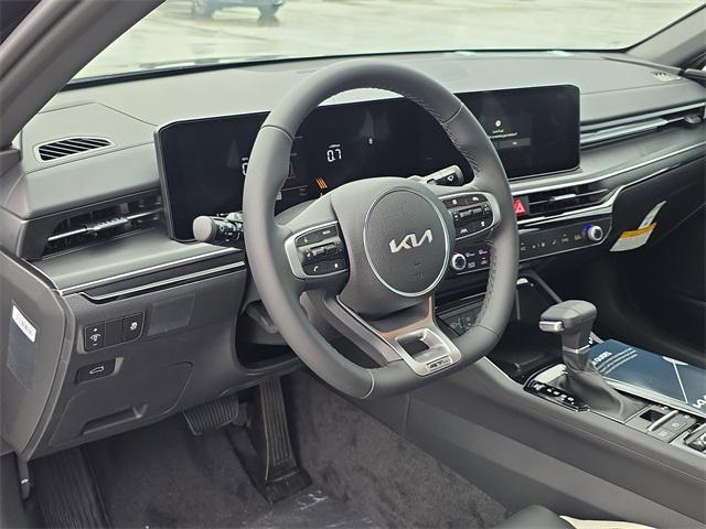 new 2025 Kia K5 car, priced at $28,550