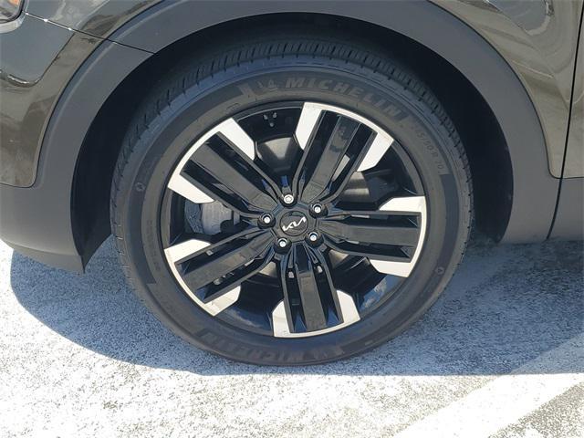 used 2023 Kia Telluride car, priced at $42,489