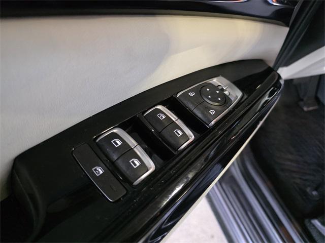 used 2024 Kia Carnival car, priced at $33,987