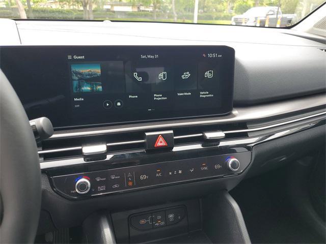 new 2026 Kia Sportage car, priced at $32,065