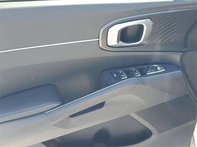 used 2022 Kia Sorento car, priced at $27,489
