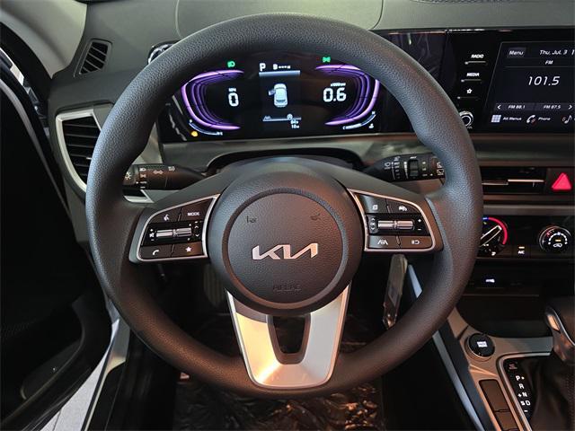 new 2025 Kia Seltos car, priced at $25,920