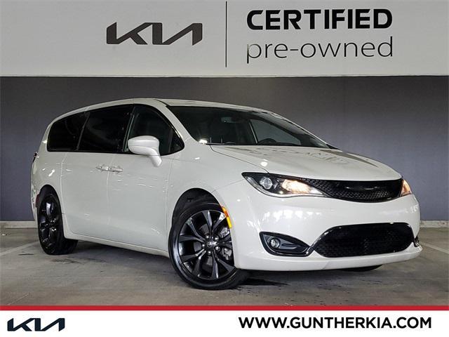 used 2020 Chrysler Pacifica car, priced at $20,456