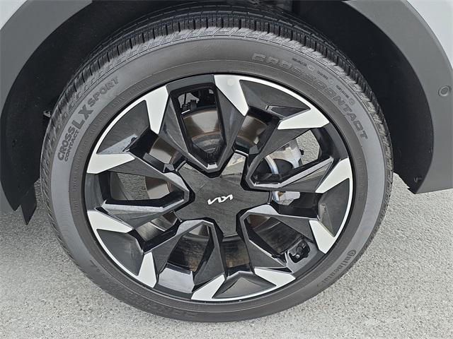 used 2024 Kia Sorento car, priced at $35,849