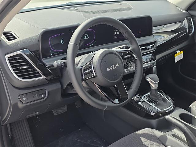 new 2025 Kia Seltos car, priced at $27,900