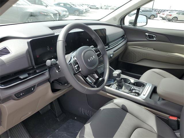 new 2025 Kia Carnival car, priced at $42,700