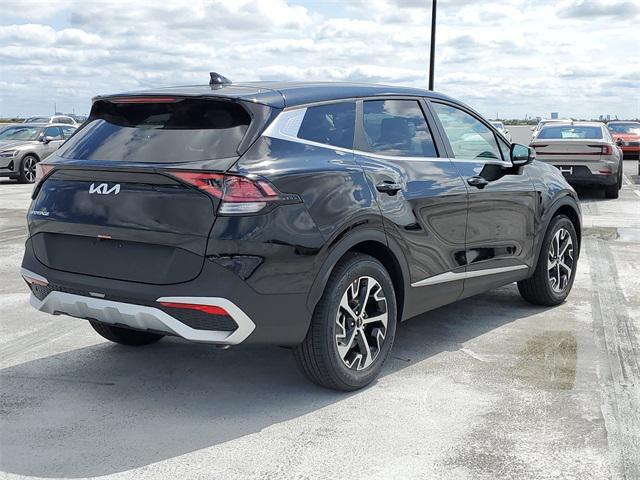 new 2025 Kia Sportage car, priced at $29,560