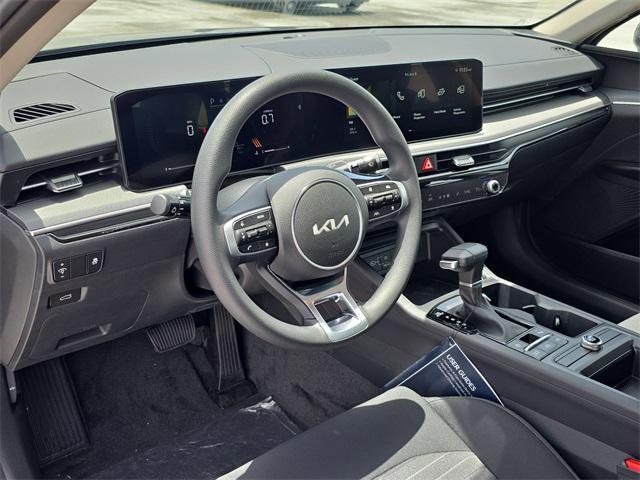 new 2025 Kia K5 car, priced at $27,550