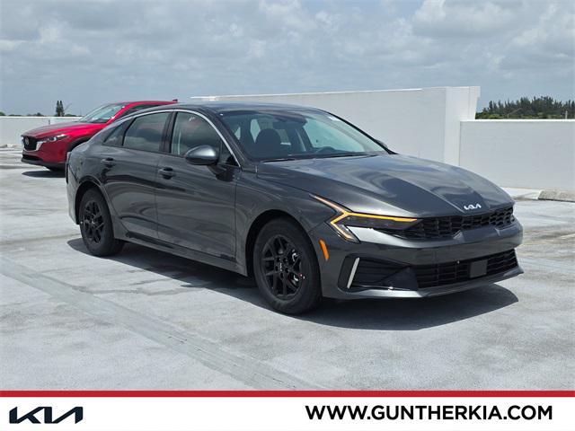new 2025 Kia K5 car, priced at $27,550