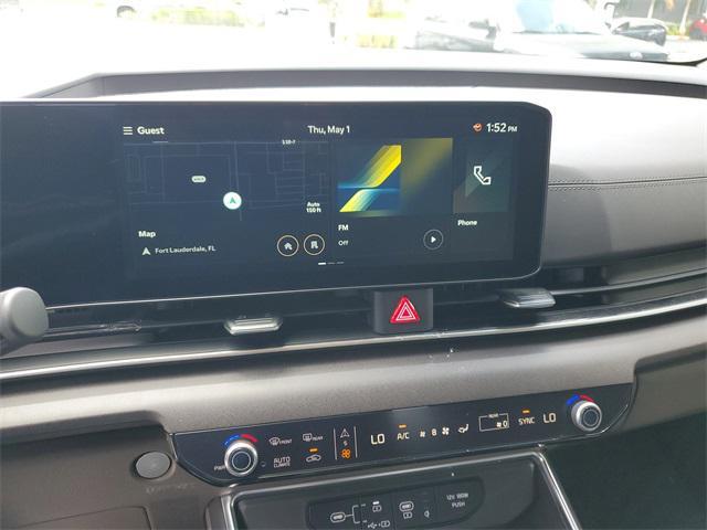 new 2025 Kia Carnival car, priced at $43,195