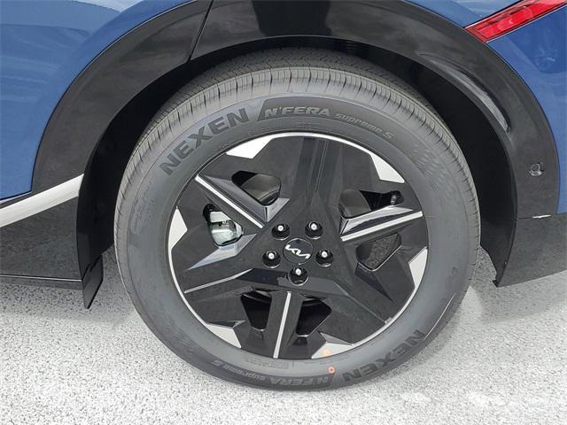 new 2025 Kia EV6 car, priced at $49,335