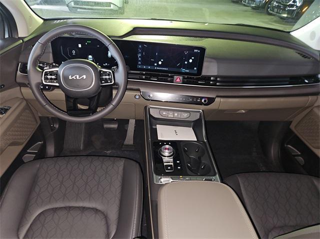 new 2025 Kia Carnival Hybrid car, priced at $49,775