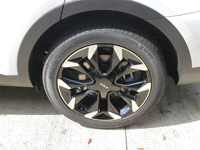 new 2025 Kia Sorento car, priced at $38,065