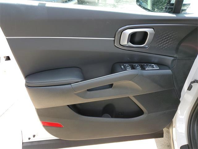 new 2025 Kia Sorento car, priced at $38,065