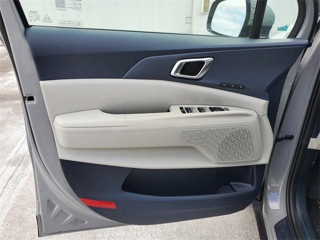 new 2025 Kia Carnival car, priced at $42,695