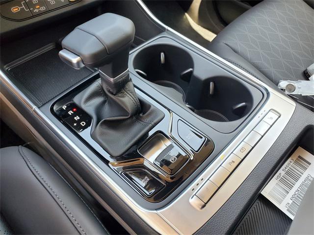 new 2025 Kia Carnival car, priced at $42,200