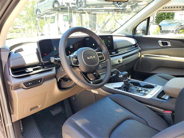 new 2025 Kia Carnival car, priced at $42,200