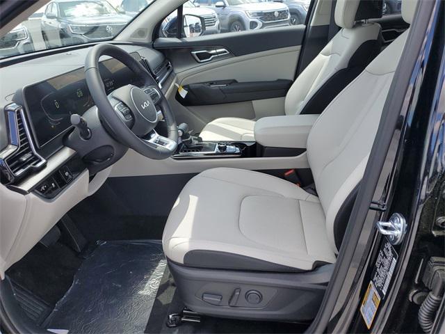 new 2025 Kia Sportage car, priced at $29,560