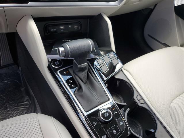new 2025 Kia Sportage car, priced at $29,560