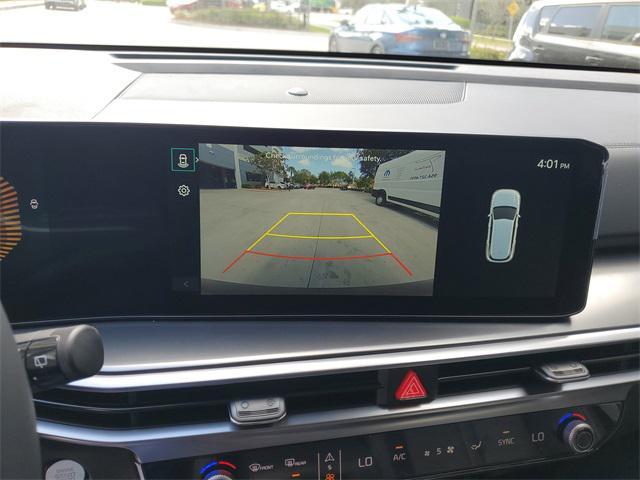 new 2025 Kia Sorento car, priced at $36,330
